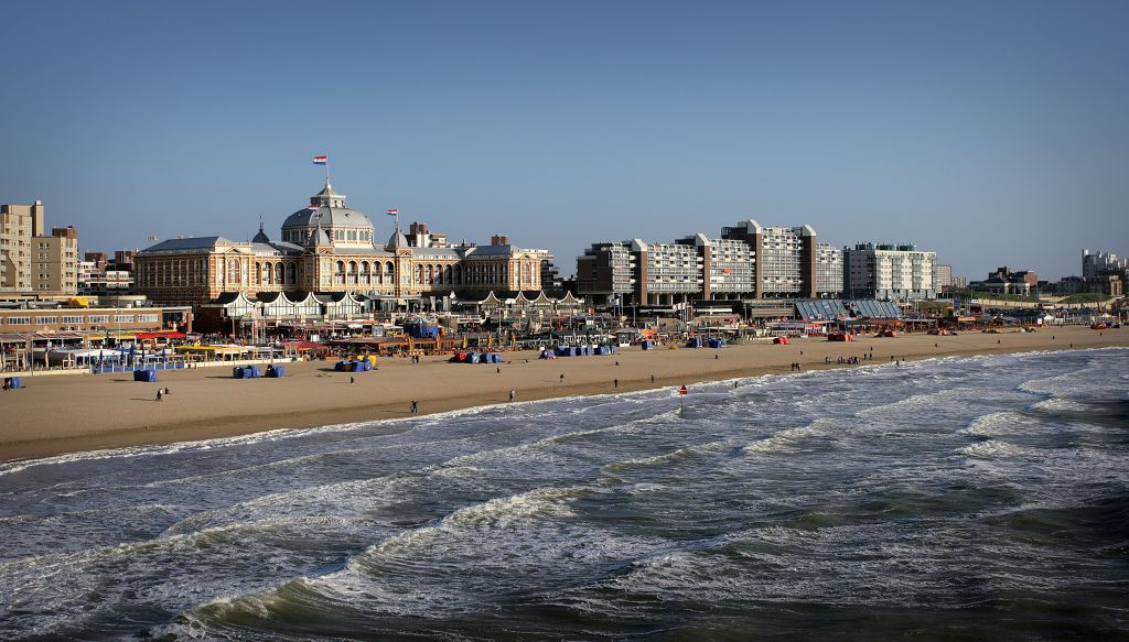 Kurhaus mit angrenzenden Gebäuden